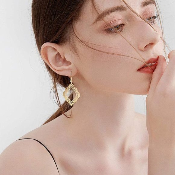 NEW 84 Pairs Assorted Multiple Stud Earrings Hoop Set Dangle Cute Hypoal… - Picture 4 of 6